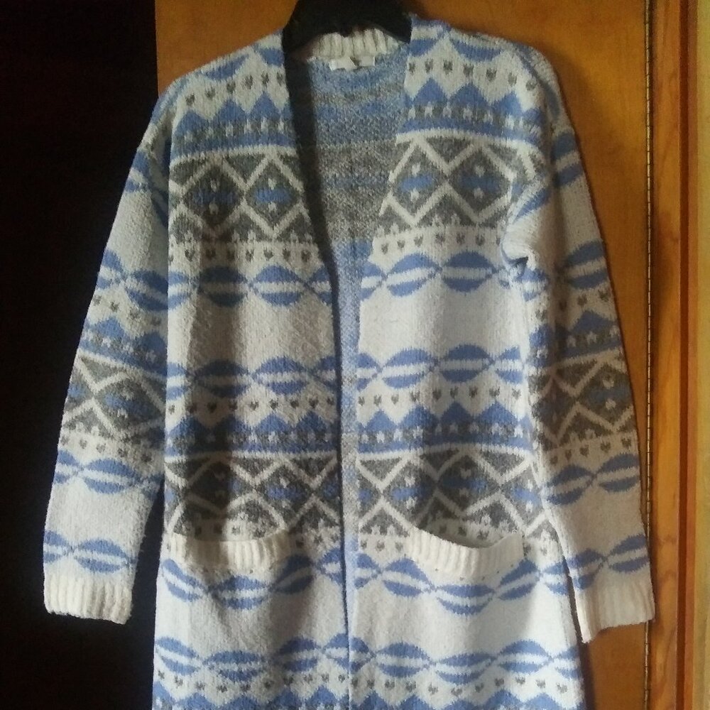 Maurices sweater